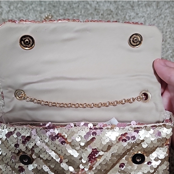 NWT Nicole Miller Gold Sequin Chain Strap Crossbody Small Bag - Picture 9 of 9